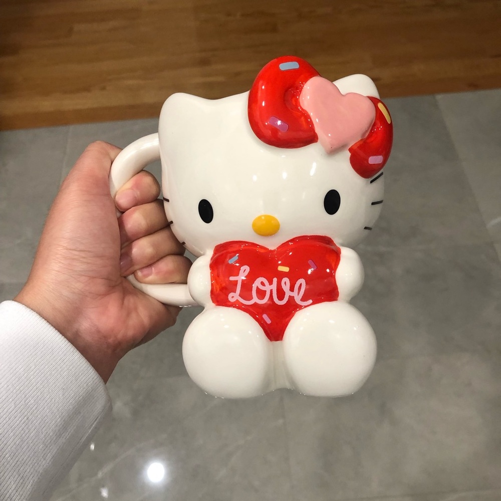 Hello Kitty cup